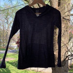 Liquido long sleeve moisture wicking top